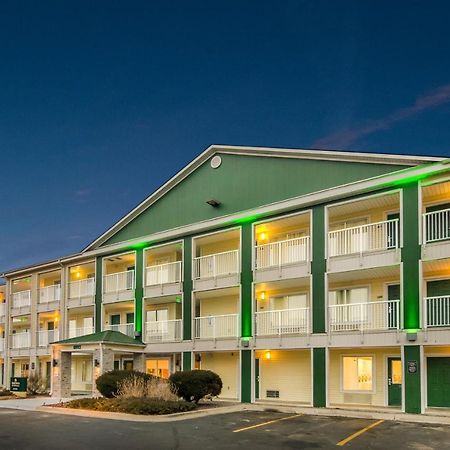 Hometowne Studios By Red Roof Lake Charles - Sulphur Exterior photo