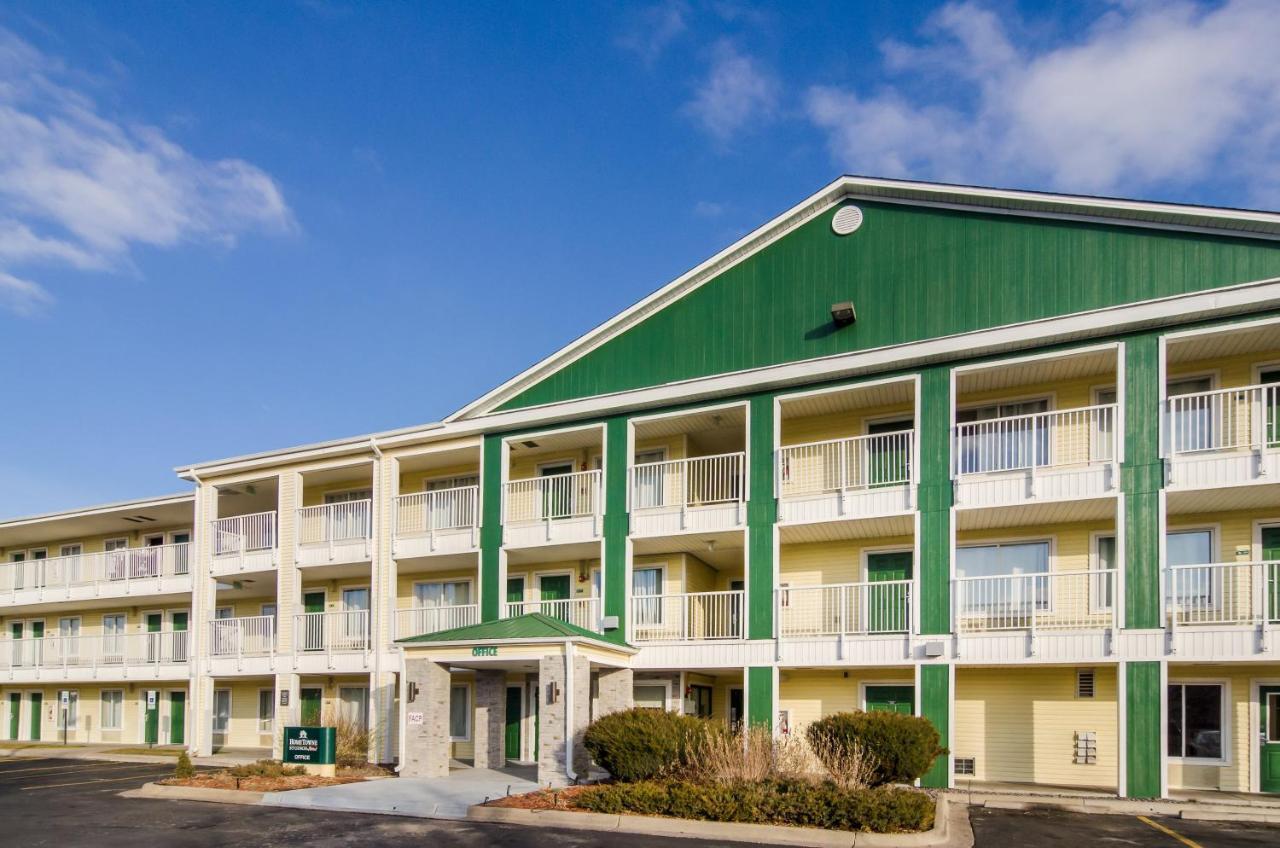 Hometowne Studios By Red Roof Lake Charles - Sulphur Exterior photo