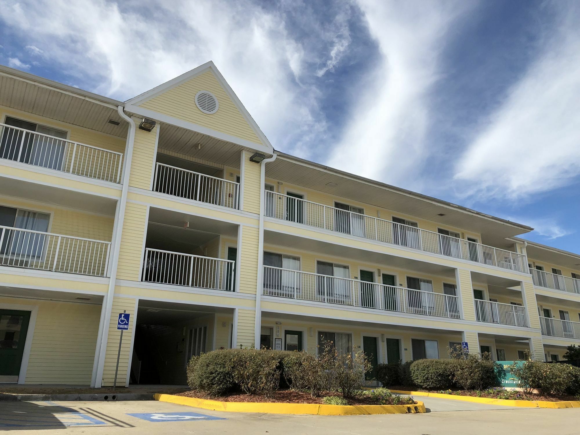 Hometowne Studios By Red Roof Lake Charles - Sulphur Exterior photo